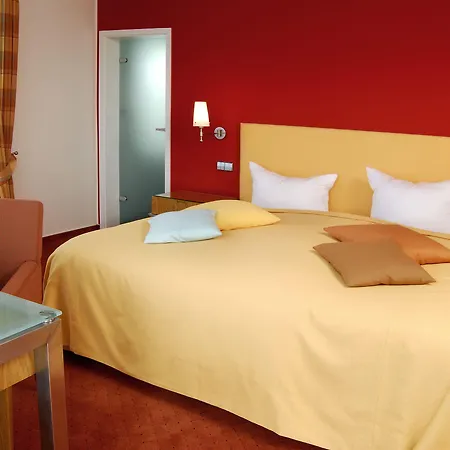 Restaurant-hotel Maien 罗拉赫