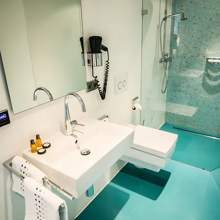 酒店 Restaurant-hotel Maien