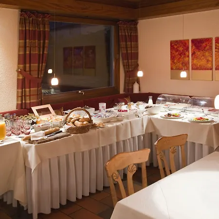 Restaurant-hotel Maien 3*