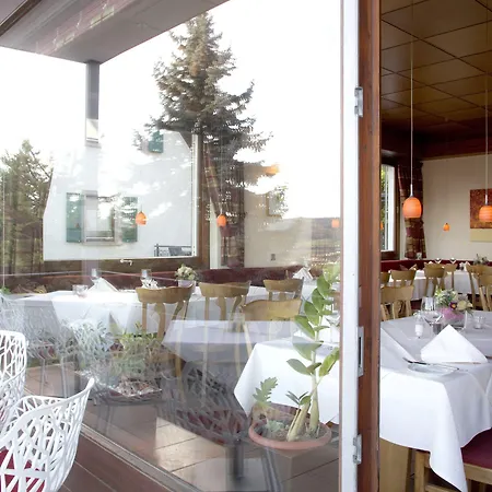 Restaurant-hotel Maien 酒店 罗拉赫