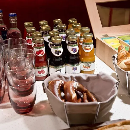 Restaurant-hotel Maien 罗拉赫