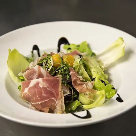 酒店 Restaurant-hotel Maien